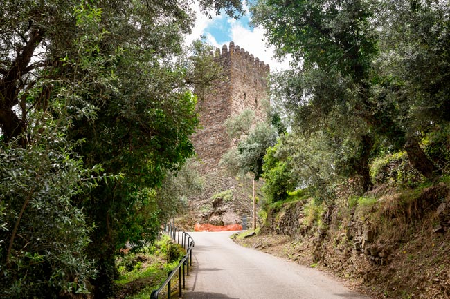 Castelo de Arouce: O castelo que a mulher de D. Afonso Henriques usava para férias, na Lousã mulher de D. Afonso Henriques