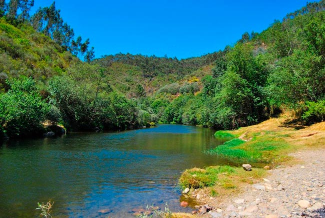 Paradinha, a pérola do rio Paiva Paradinha