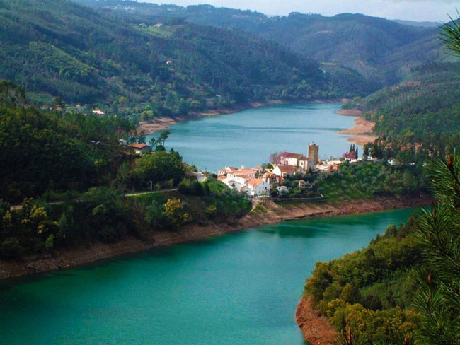 Deixe-se seduzir pelas 12 vilas mais bonitas de Portugal vilas mais bonitas de Portugal