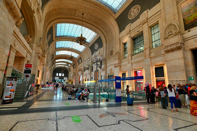 As 36 estações de comboio mais bonitas do mundo. Há 3 em Portugal 36 estações de comboio mais bonitas do mundo