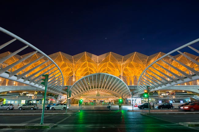 As 36 estações de comboio mais bonitas do mundo. Há 3 em Portugal 36 estações de comboio mais bonitas do mundo