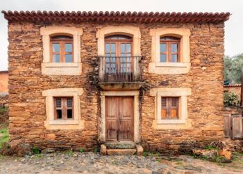 massa do pão ainda é benzida