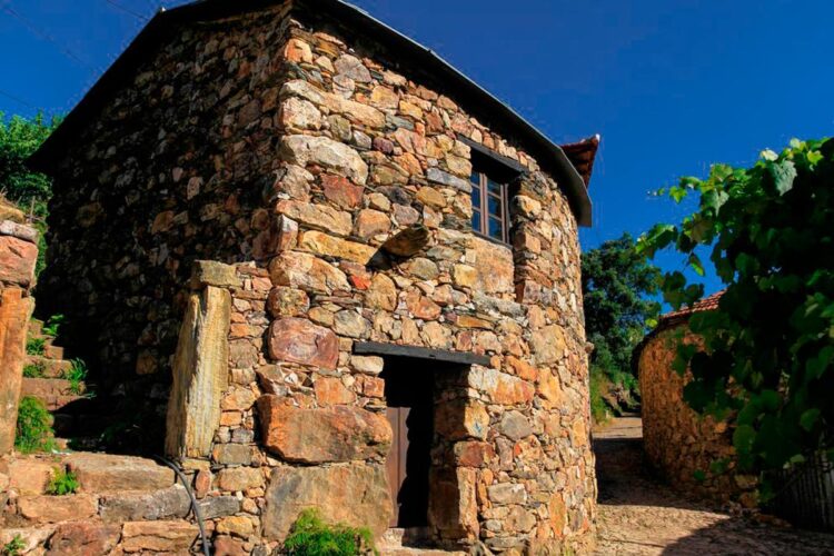 aldeia onde habitaram romanos