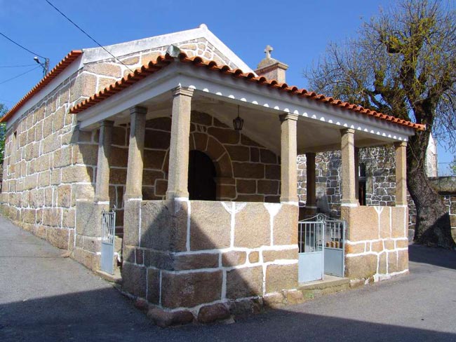 Vide Entre Vinhas: A aldeia onde não se brinca com a sorte no Centro de Portugal aldeia onde não se brinca com a sorte