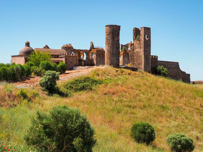 Montemor-o-Novo: A cidade onde se travaram batalhas pela nacionalidade e liberdade no Alentejo travaram batalhas pela nacionalidade