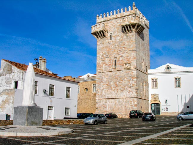 Estremoz: A cidade que a rainha Santa Isabel adorava e onde morreu no Alentejo! rainha Santa Isabel