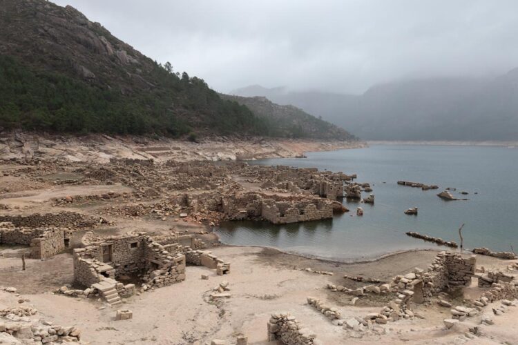 aldeia submersa no Gerês