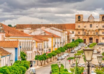a portuguesa que foi Rainha de Inglaterra