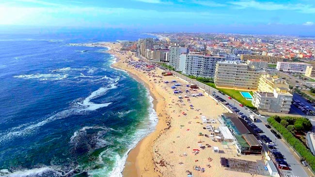 Aqui nasceu um grande vulto da literatura em Portugal vulto da literatura em Portugal