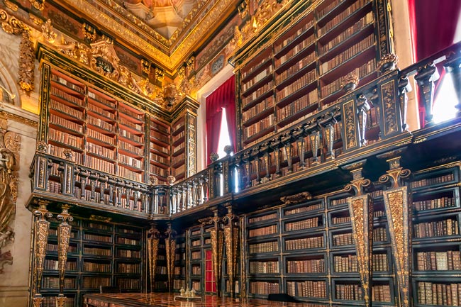 Provavelmente, a biblioteca mais bonita de Portugal biblioteca mais bonita de Portugal