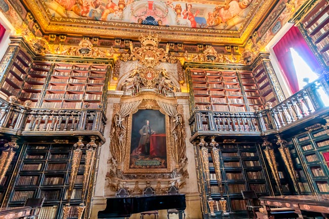 Provavelmente, a biblioteca mais bonita de Portugal biblioteca mais bonita de Portugal