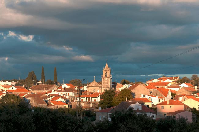 Figueiró da Granja: a aldeia que D. Afonso Henriques vendeu Figueiró da Granja