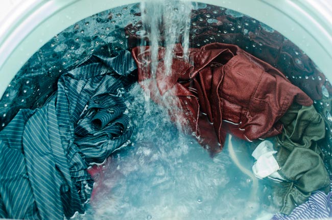 Os 15 itens proibidos de lavar na máquina da roupa máquina da roupa
