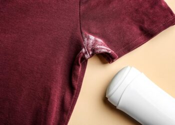 eliminar manchas de desodorizante