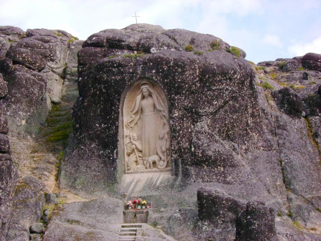 Penhas da Saúde: uma aldeia apaixonante na Serra da Estrela Penhas da Saúde