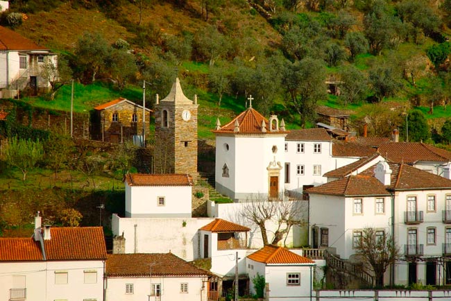 A aldeia que celebra anualmente o fim da II Guerra Mundial com 1620 badaladas aldeia que celebra anualmente o fim da II Guerra Mundial
