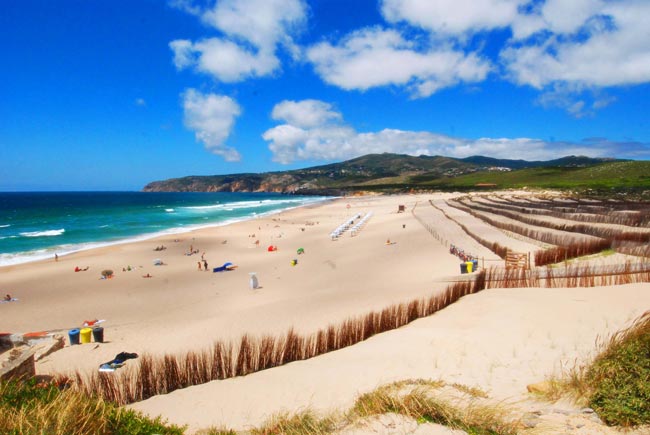 6 magníficas praias a menos de 1 hora de Lisboa praias a menos de 1 hora de Lisboa