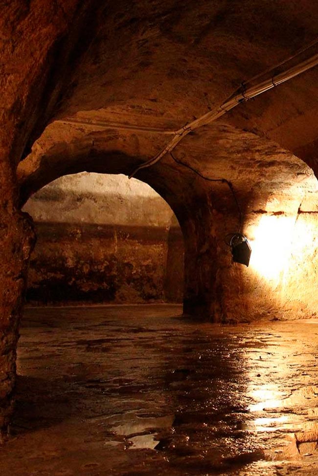 Galerias Romanas da Rua da Prata: uma atração misteriosa e fascinante Conheça os segredos escondidos nas Galerias Romanas da Rua da Prata em Lisboa, uma atração cheia de história com quase dois mil anos.