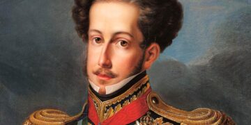 Estando à frente do império no Brasil, acaba por retornar e o regresso de D. Pedro IV salvou Portugal da opressão absolutista.