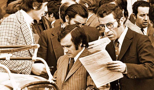 Os últimos dias antes do 25 de abril de 1974 Os dias que antecederam o 25 de Abril de 1974 ajudam a contextualizar o que era o nosso país antes do importante evento.