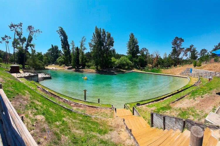 Praia Fluvial dos Olhos da Fervença: um paraíso fascinante no Centro de Portugal Conheça os diversos encantos e qualidades da Praia Fluvial dos Olhos da Fervença que assegura uma experiência memorável.