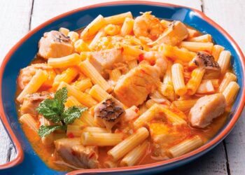 A receita de massada de peixe rápida é uma refeição completa e deliciosa de um prato bem conhecido e cheio de sabor.