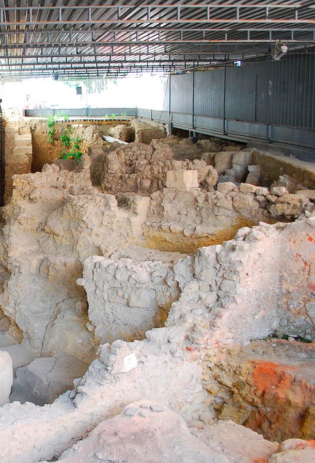 Teatro Romano de Lisboa: 2000 anos de História esperam por si Há construções que contam estórias, como o Teatro Romano de Lisboa que foi construído há 2 milénios.