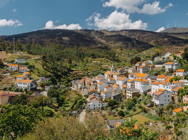 Sobral de São Miguel: o Coração do Xisto no Centro de Portugal Sobral de São Miguel