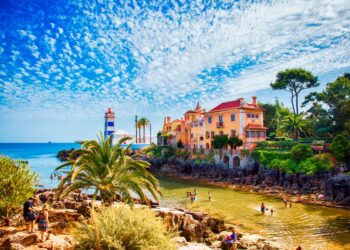 A menos de 1 hora de Lisboa existem locais que vale a pena descobrir. Confira algumas das melhores escapadinhas que pode fazer.