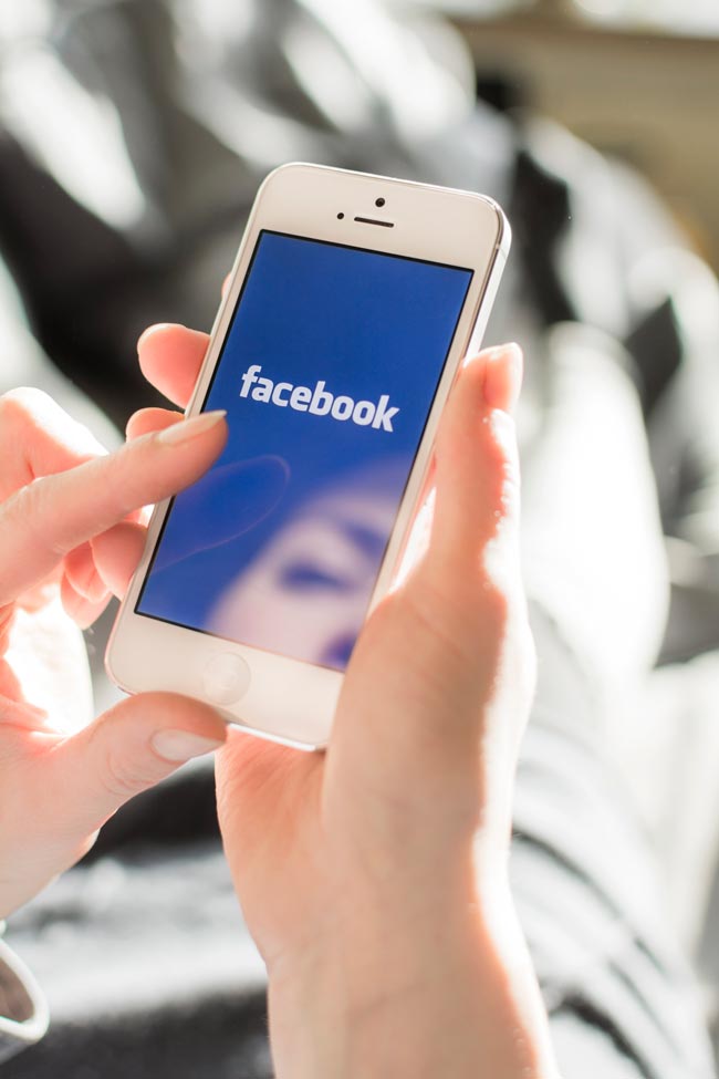 10 funcionalidades do Facebook que muitos desconhecem Acha que sabe tudo sobre esta rede social? Confira estas funcionalidades do Facebook que talvez desconheça!
