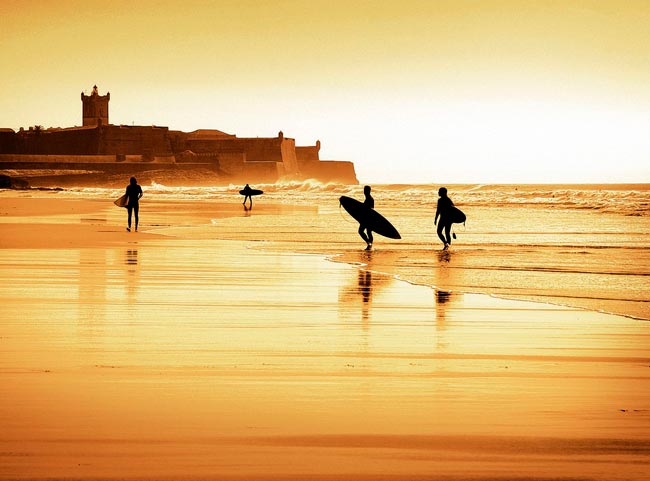 12 das melhores praias de Carcavelos e arredores Fique a conhecer praias de Carcavelos que são autênticos paraísos
