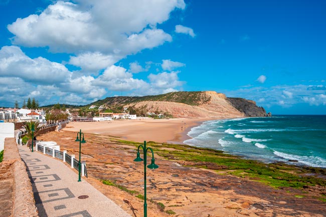 7 das melhores praias de Odeceixe e arredores As melhores praias de Odeceixe e arredores são autênticos paraísos para umas férias de verão memoráveis.