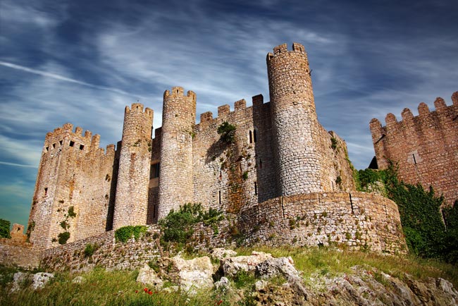 6 dos monumentos mais marcantes da história de Portugal Conheça 6 dos monumentos mais marcantes da história de Portugal! Volte atrás no tempo e encante-se com a riqueza histórica desses monumentos portugueses.