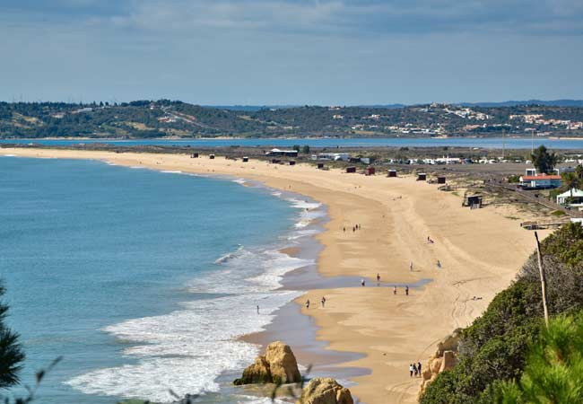 7 das melhores praias de Odeceixe e arredores As melhores praias de Odeceixe e arredores são autênticos paraísos para umas férias de verão memoráveis.