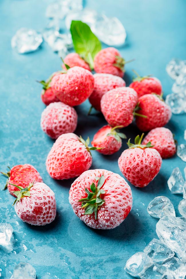 Aprenda a congelar fruta e a conservá-la por mais tempo Saiba como congelar fruta corretamente e a conservá-la durante muito mais tempo.