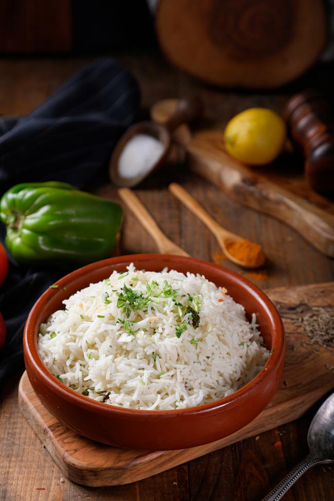 Aprenda a fazer arroz mais saudável corretamente Aprenda a fazer arroz mais saudável da forma correta! Descubra segredos culinários que vão transformar suas refeições em opções saudáveis e deliciosas.