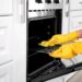 Saber como limpar o forno é uma preocupação? Confira 3 métodos comprovados e eficazes para devolver o brilho original ao seu forno!
