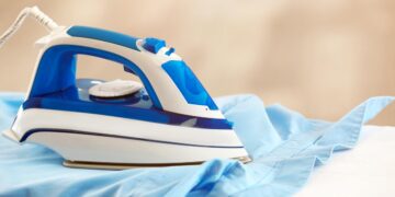 Tem dificuldades a engomar a roupa? Confira as nossas dicas comprovadas para que comece, ainda hoje, a passar camisas a ferro sem vincos!
