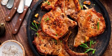 Costeletas de porco à portuguesa: receita tradicional