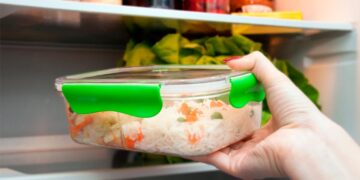 A validade do arroz, após estar cozido, é curta. Se existirem sobras, convém saber quanto tempo dura o arroz no frigorífico sem estragar.