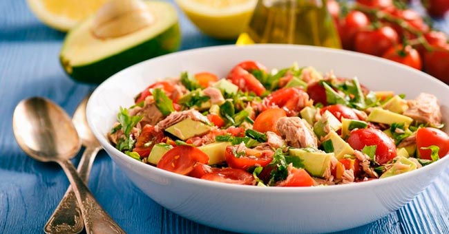 Salada De Atum Saudável Rápida E Saborosa