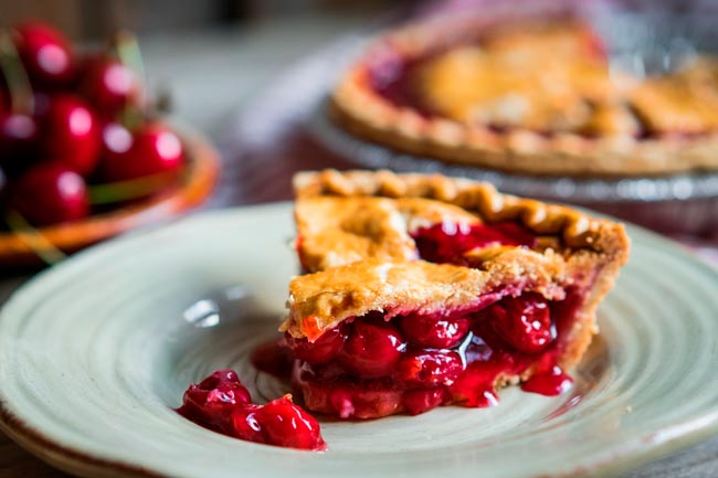 Tarte de cereja Descubra o incrível sabor de uma sobremesa irresistível, uma tarte de cereja!