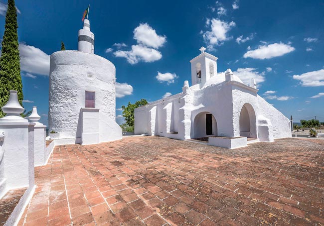 25 dos Centros Históricos mais bonitos de Portugal Descubra os 25 Centros Históricos mais bonitos de Portugal e mergulhe na riqueza cultural e arquitetónica do país.