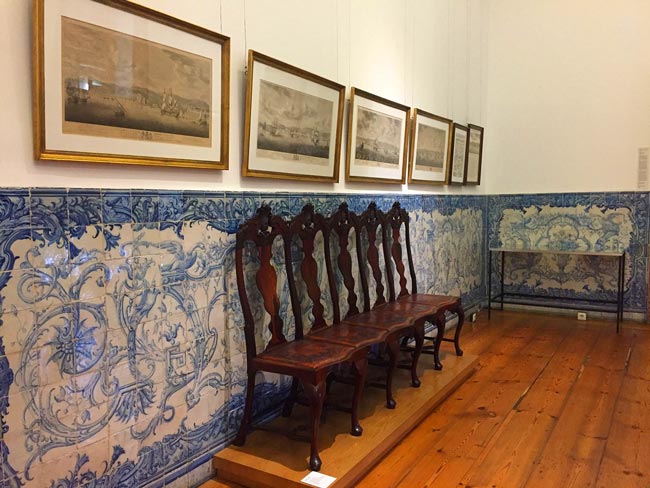 Guia dos mais bonitos Azulejos de Lisboa Explore a beleza dos azulejos de Lisboa! Descubra os locais mais deslumbrantes e encantadores onde os azulejos são verdadeiras obras de arte.