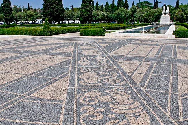 Calçada portuguesa: 10 das mais bonitas calçadas de Lisboa A arte a seus pés nas mais bonitas calçadas de Lisboa. Todos os passos são uma inspiração.