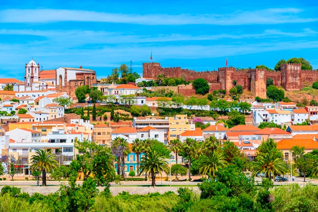 As 10 povoações mais belas do sul de Portugal segundo os espanhóis Conheça as 10 povoações mais belas do sul de Portugal! Cada qual com paisagens deslumbrantes, património histórico e uma atmosfera única.