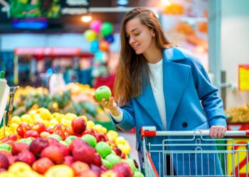 Saiba como selecionar as melhores frutas e verduras! Descubra como encher a despensa com produtos frescos e nutritivos!