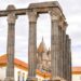 Conheça as 10 povoações mais belas do sul de Portugal! Cada qual com paisagens deslumbrantes, património histórico e uma atmosfera única.
