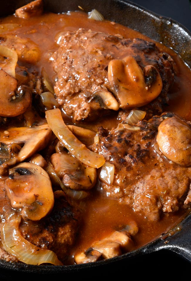 Escalopes de vitela à portuguesa com vinho do Porto Experimente os deliciosos escalopes de vitela à portuguesa com vinho do Porto! Surpreenda o paladar com sabores portugueses tradicionais.