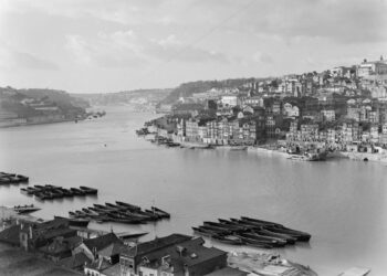 Guardam estórias de tragédias, momentos de vergonha, de orgulho e até de glória. Descubra lugares históricos no Porto que muitos desconhecem.